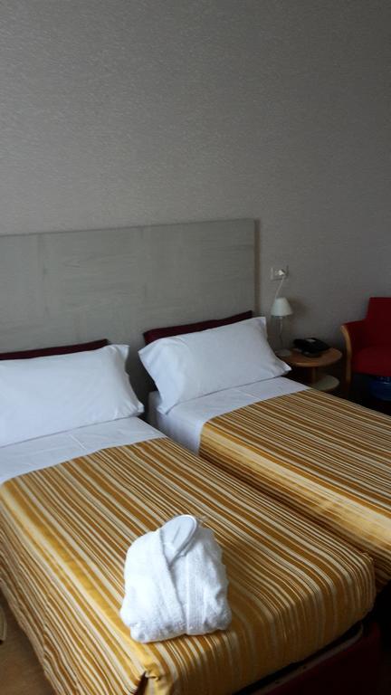 Hotel Riviera มารินา ดิ ราเวนนา ภายนอก รูปภาพ