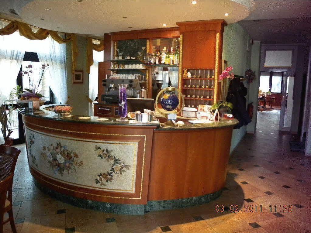 Hotel Riviera มารินา ดิ ราเวนนา ภายใน รูปภาพ